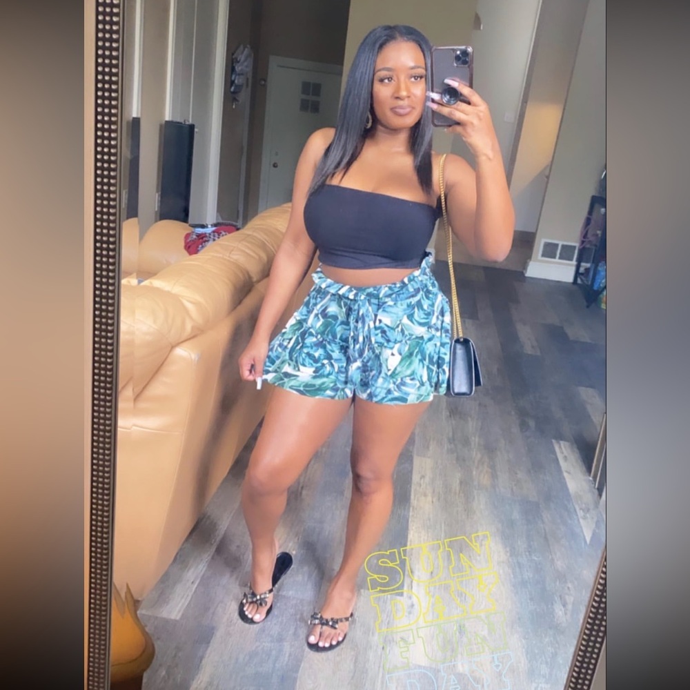 Women's Tropical Print Shorts